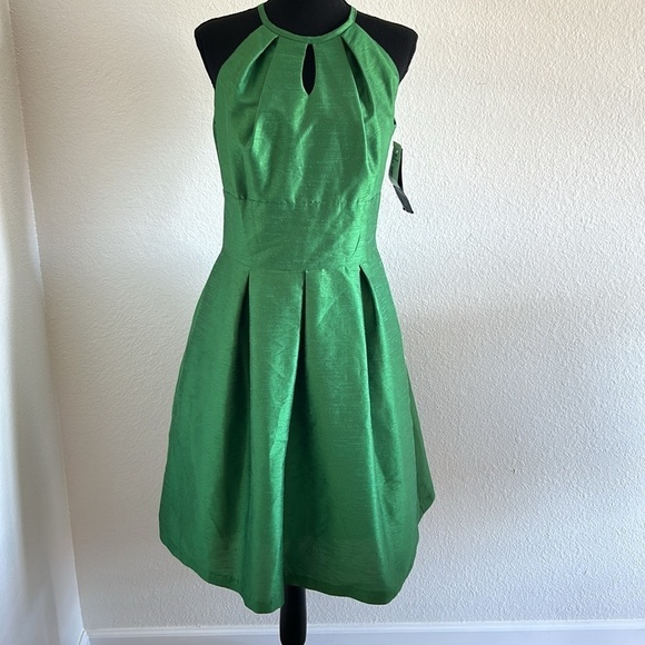 NWT Alfred Sung Dupion Halter Dress in Ivy Size 8 - Picture 2 of 10